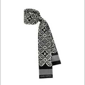 LOUIS VUITTON
Silk Since 1854 Bandeau Black